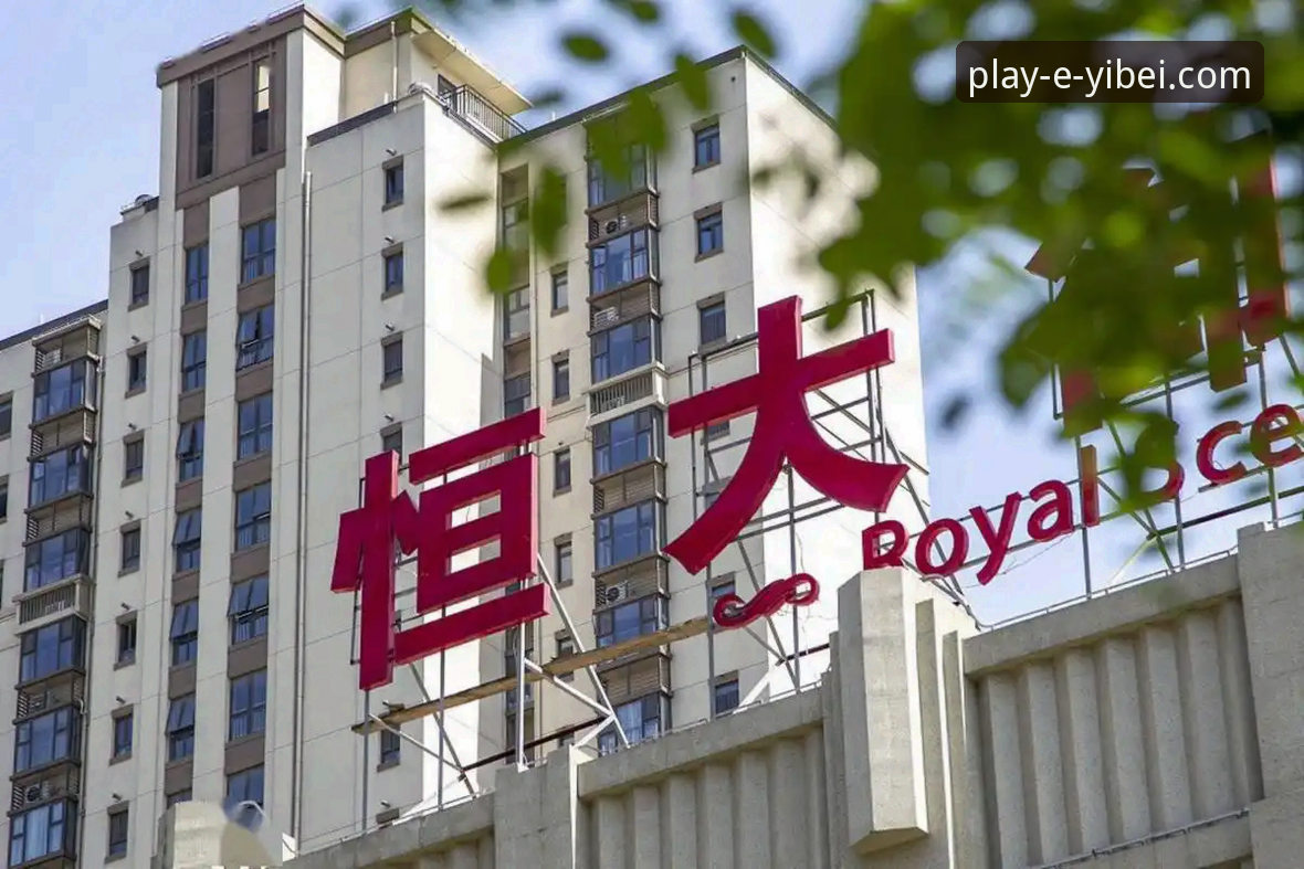 许家印案庭审落幕，易倍体育用户如何看待恒大“金元足球”的兴衰？